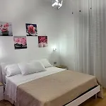 Bed & Breakfast Serangi - Il Piacere Di Sentirsi A Casa *