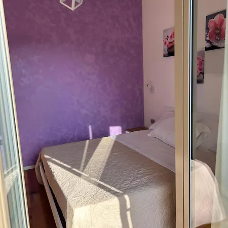 Bed & Breakfast Serangi - Il Piacere Di Sentirsi A Casa