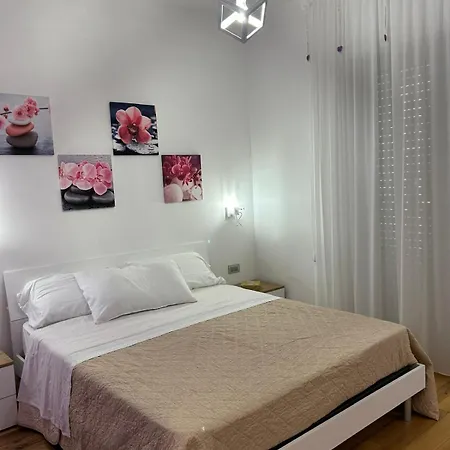 Bed & Breakfast Serangi - Il Piacere Di Sentirsi A Casa *